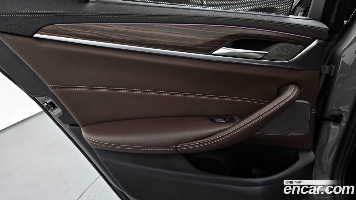 BMW 5-Series 2022