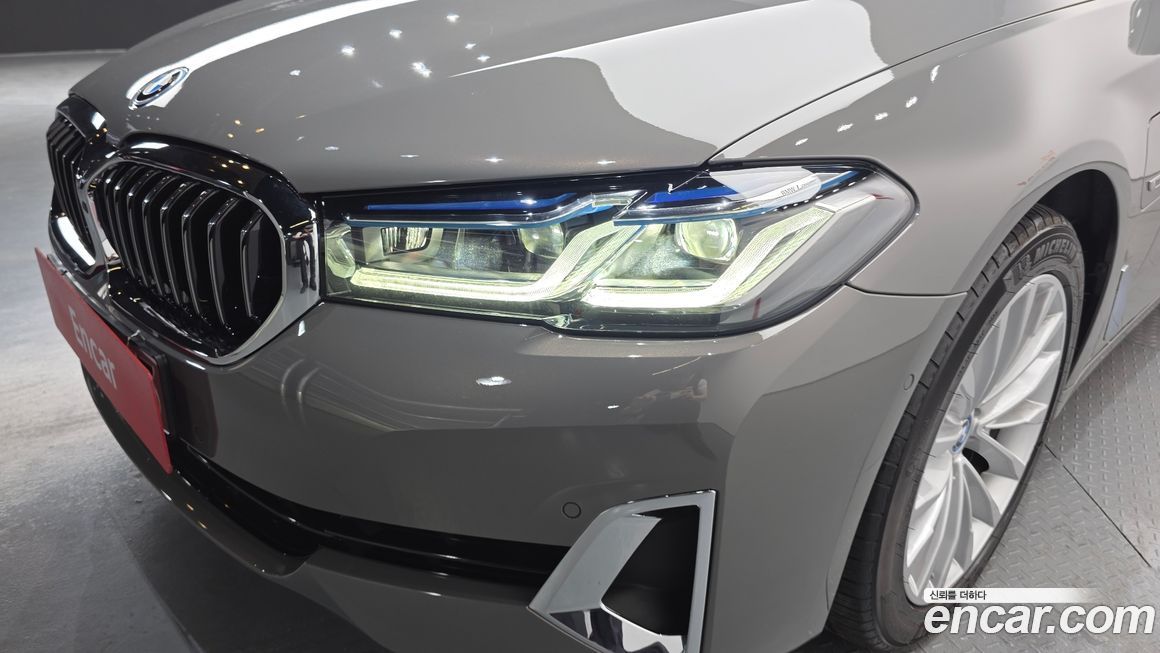 BMW 5-Series 2022