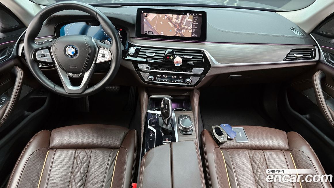 BMW 5-Series 2022
