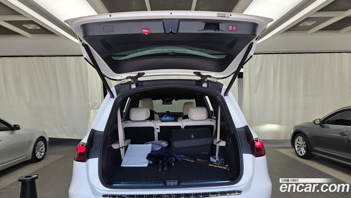 Mercedes-Benz GLS-Class 2024