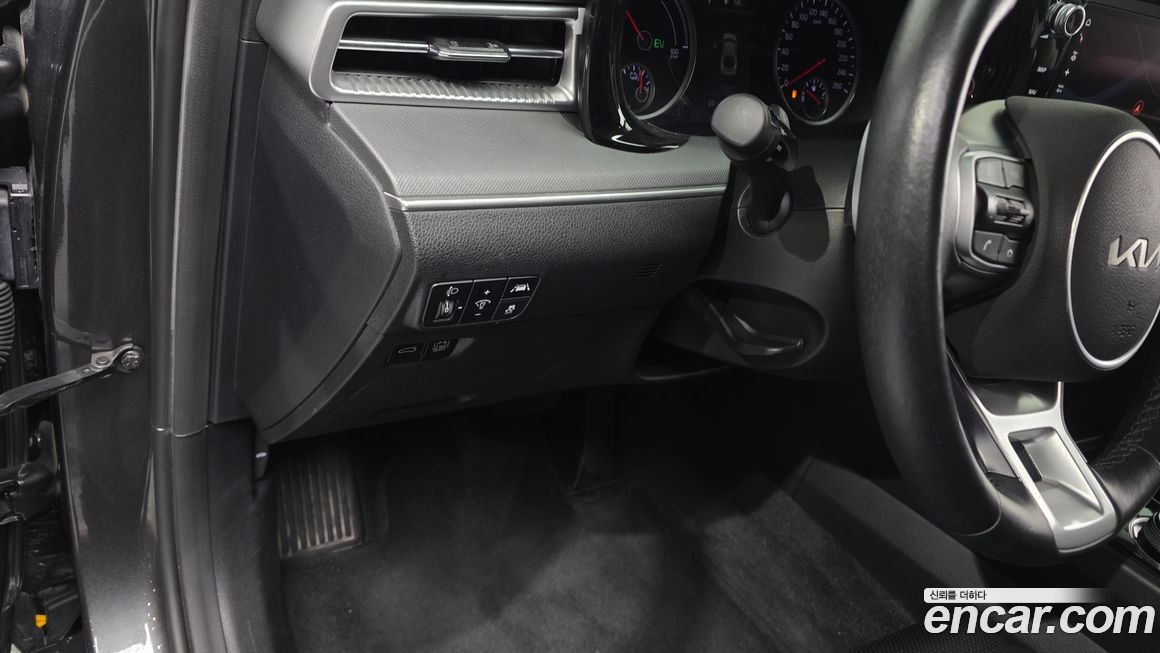 Kia K5 2023