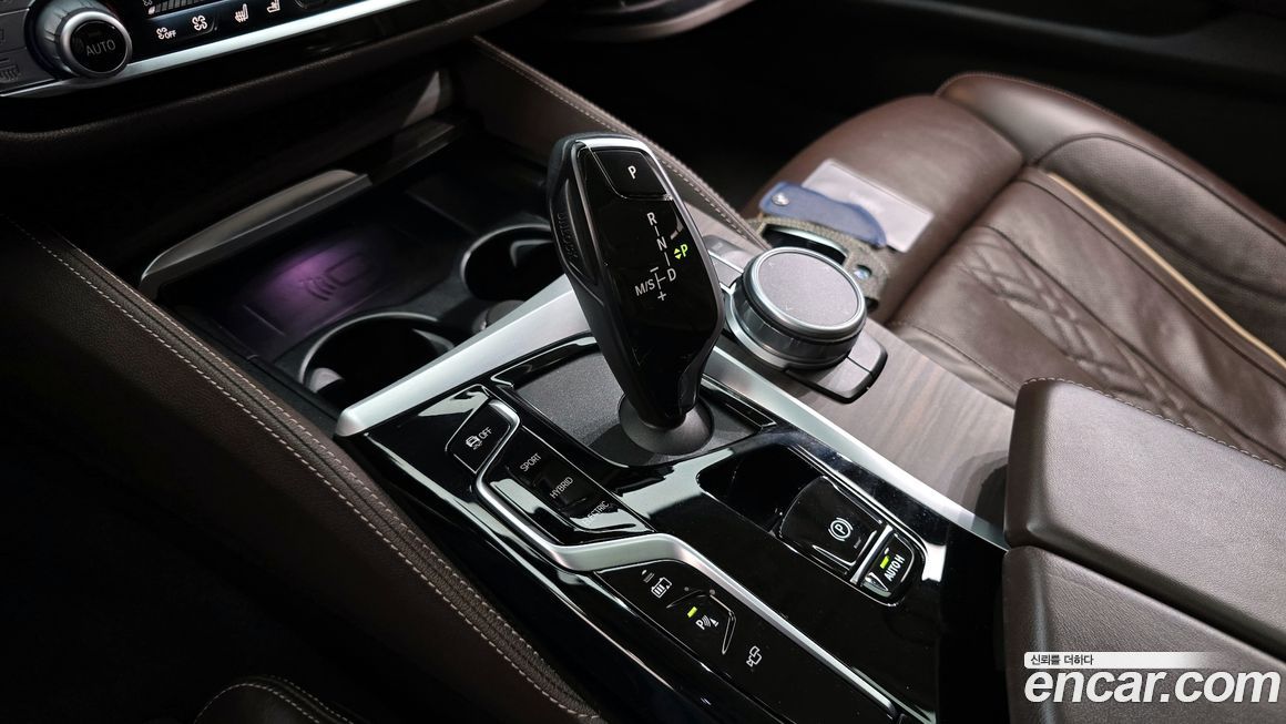 BMW 5-Series 2022