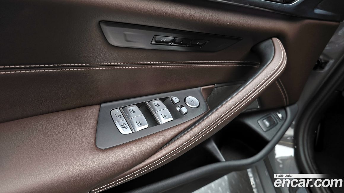 BMW 5-Series 2022
