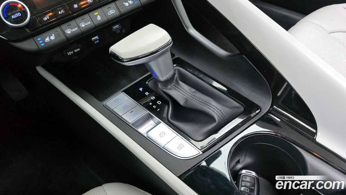 Hyundai AVANTE 2022