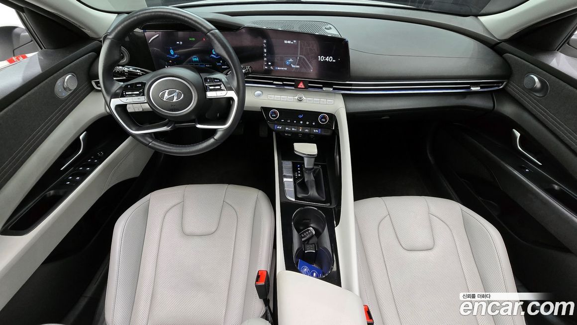 Hyundai AVANTE 2022