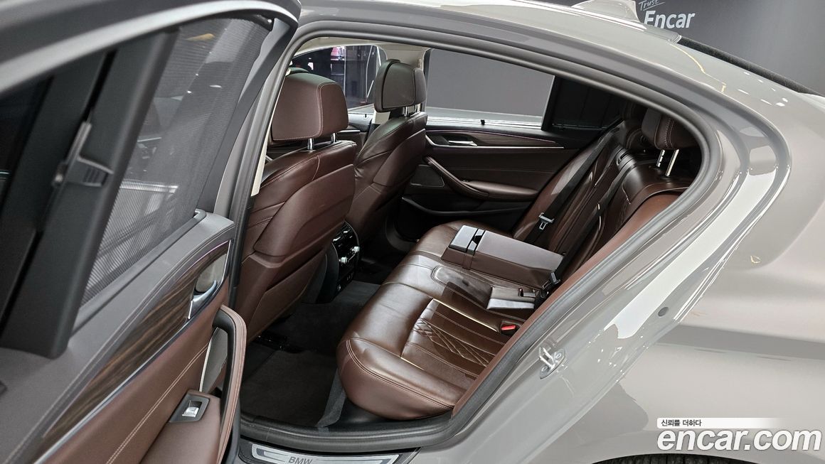 BMW 5-Series 2022