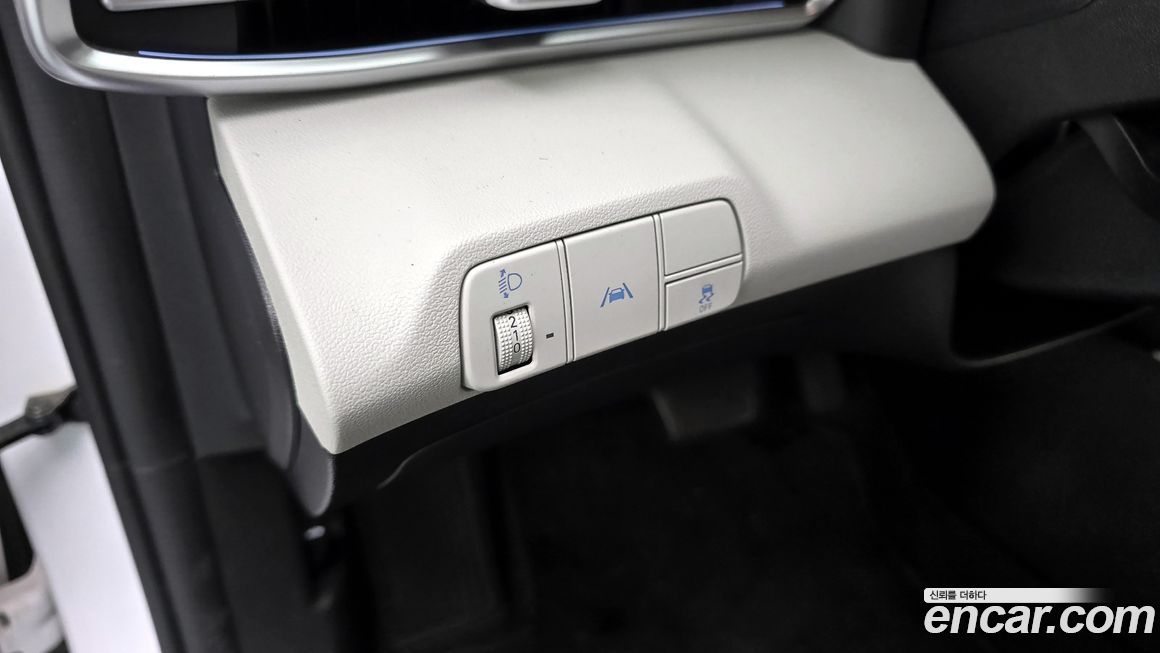 Hyundai AVANTE 2022