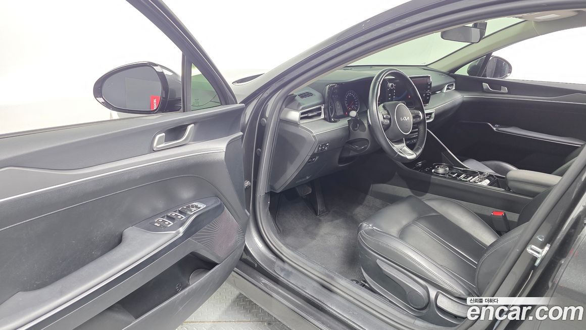 Kia K5 2023