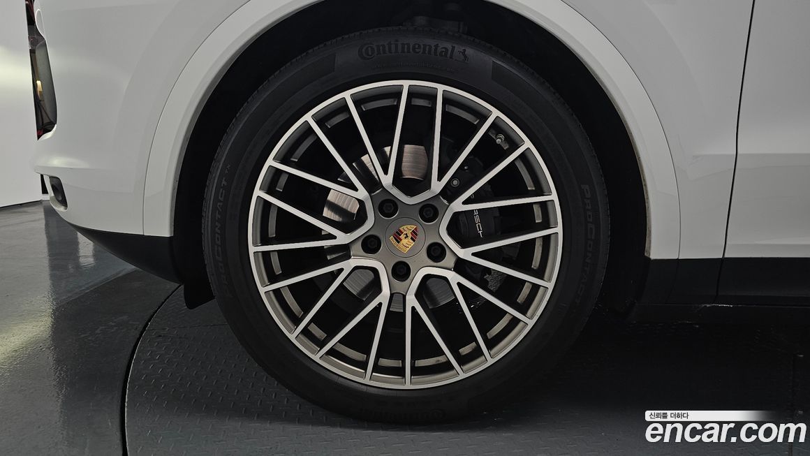 Porsche Cayenne 2023