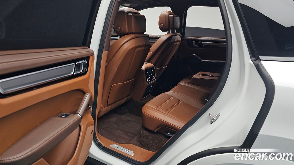 Porsche Cayenne 2023