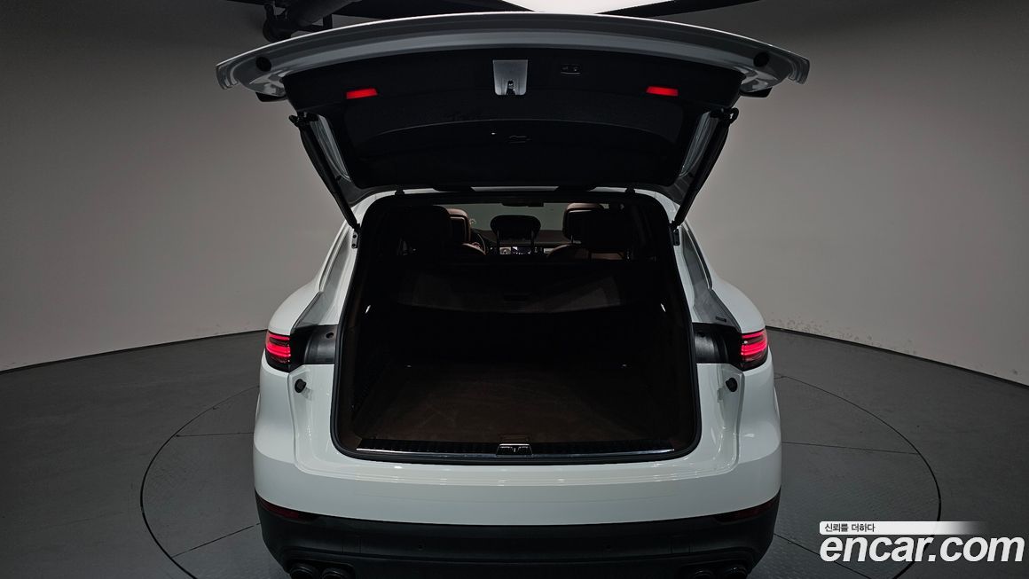 Porsche Cayenne 2023