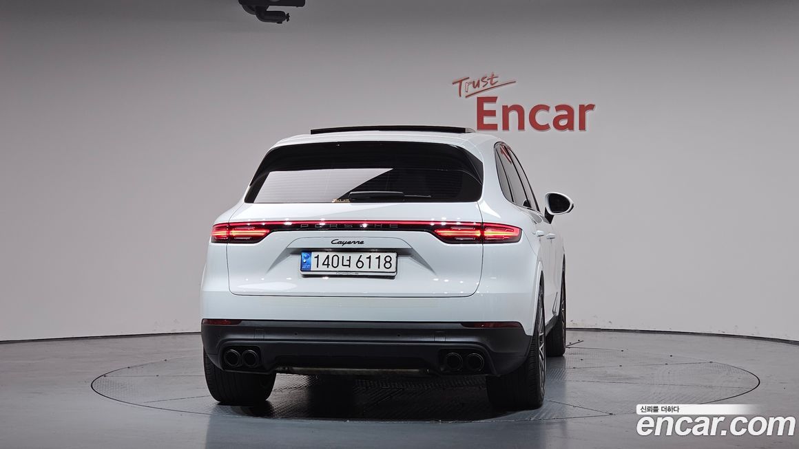 Porsche Cayenne 2023