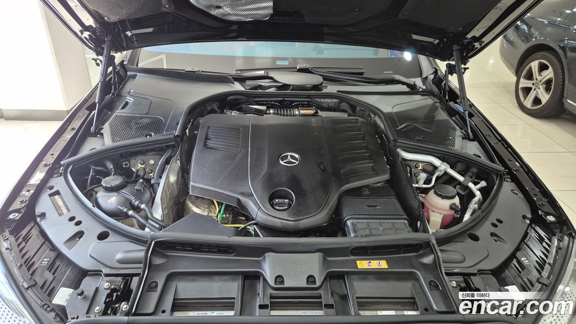 Mercedes-Benz S-Class 2026