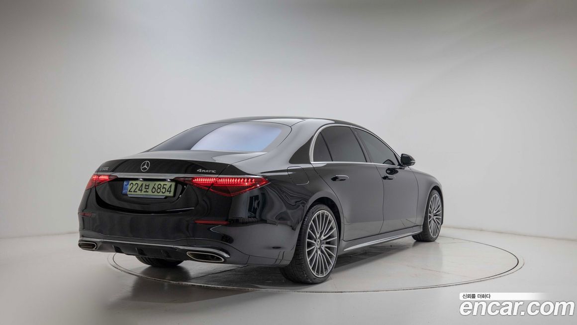 Mercedes-Benz S-Class 2026