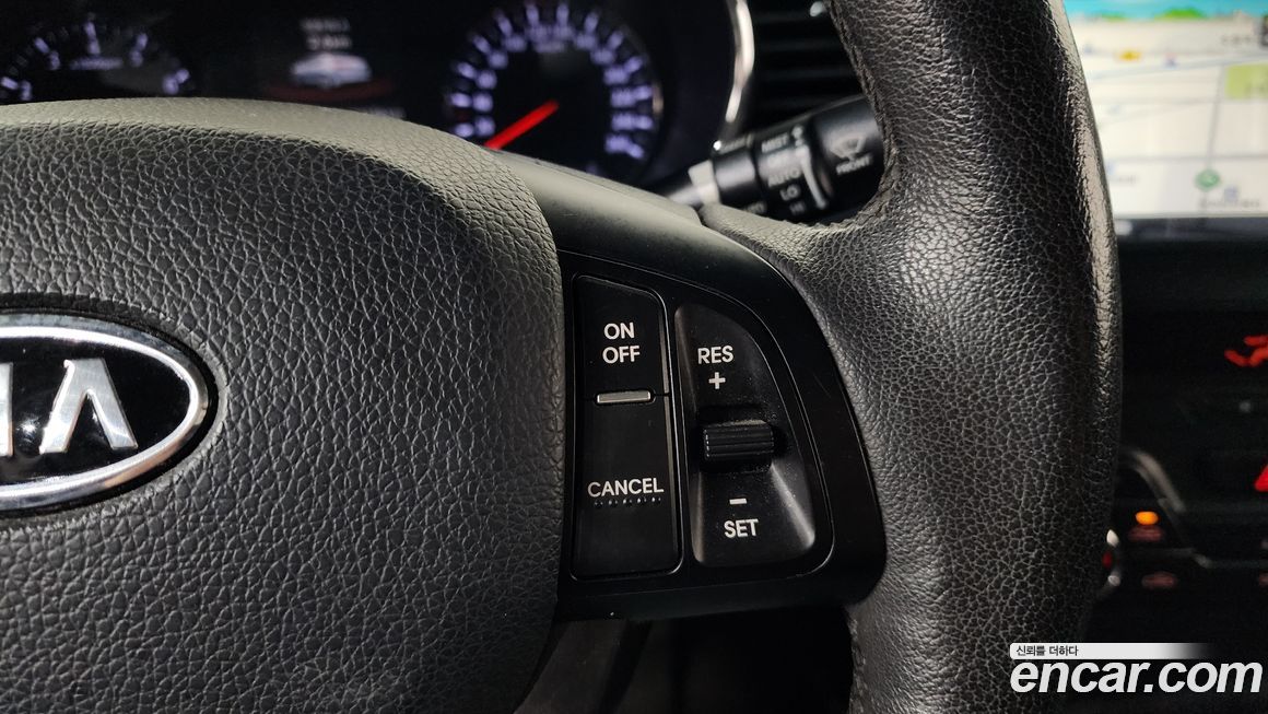 Kia K5 2011