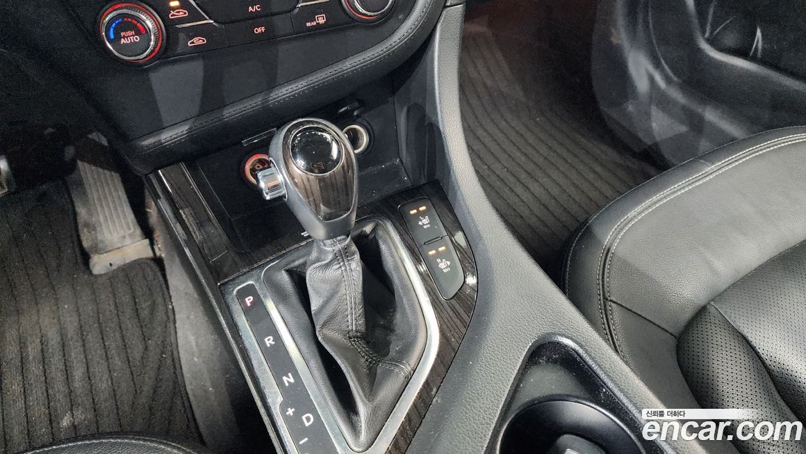 Kia K5 2011