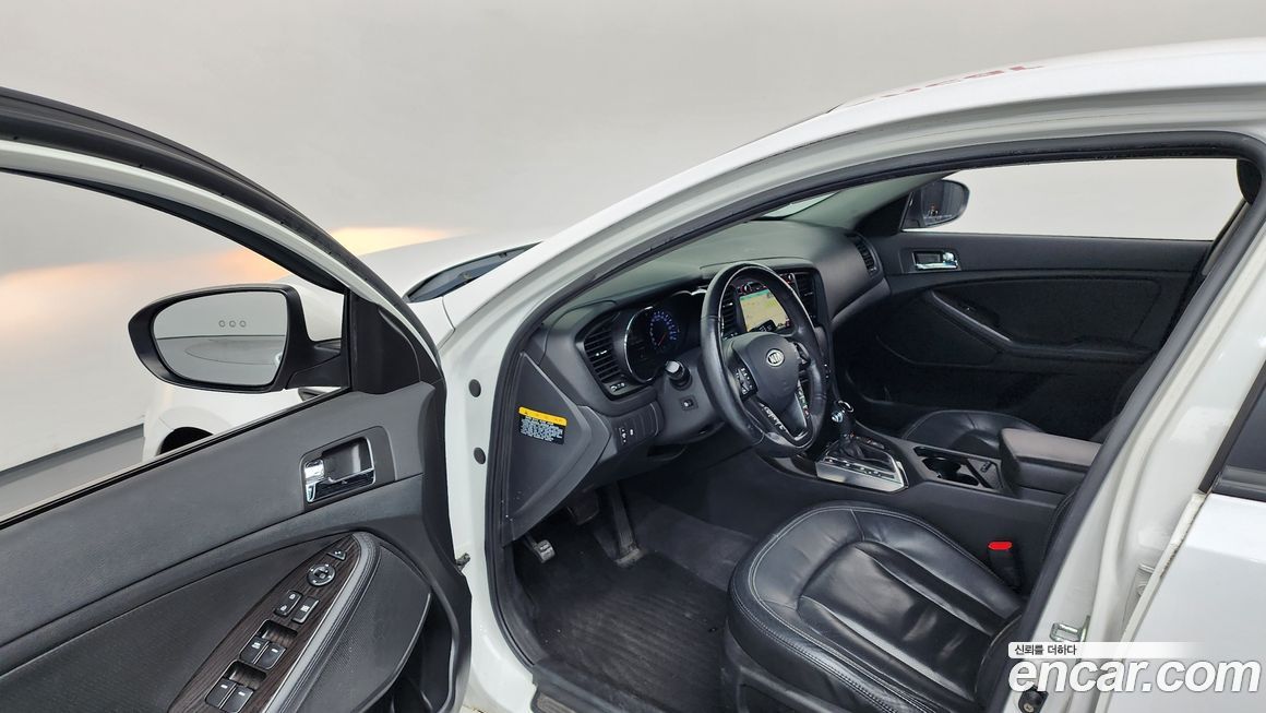 Kia K5 2011