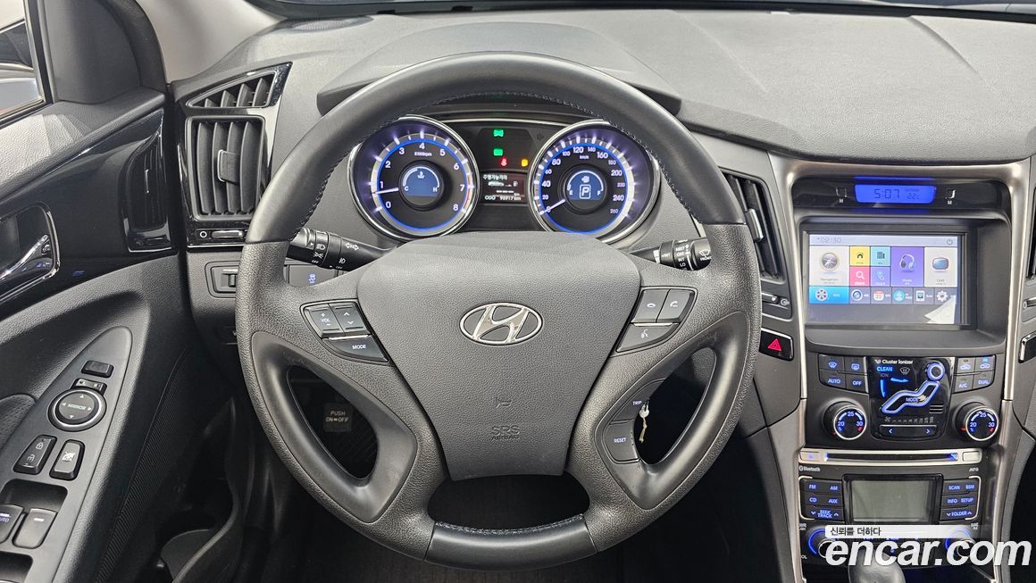 Hyundai Sonata 2011