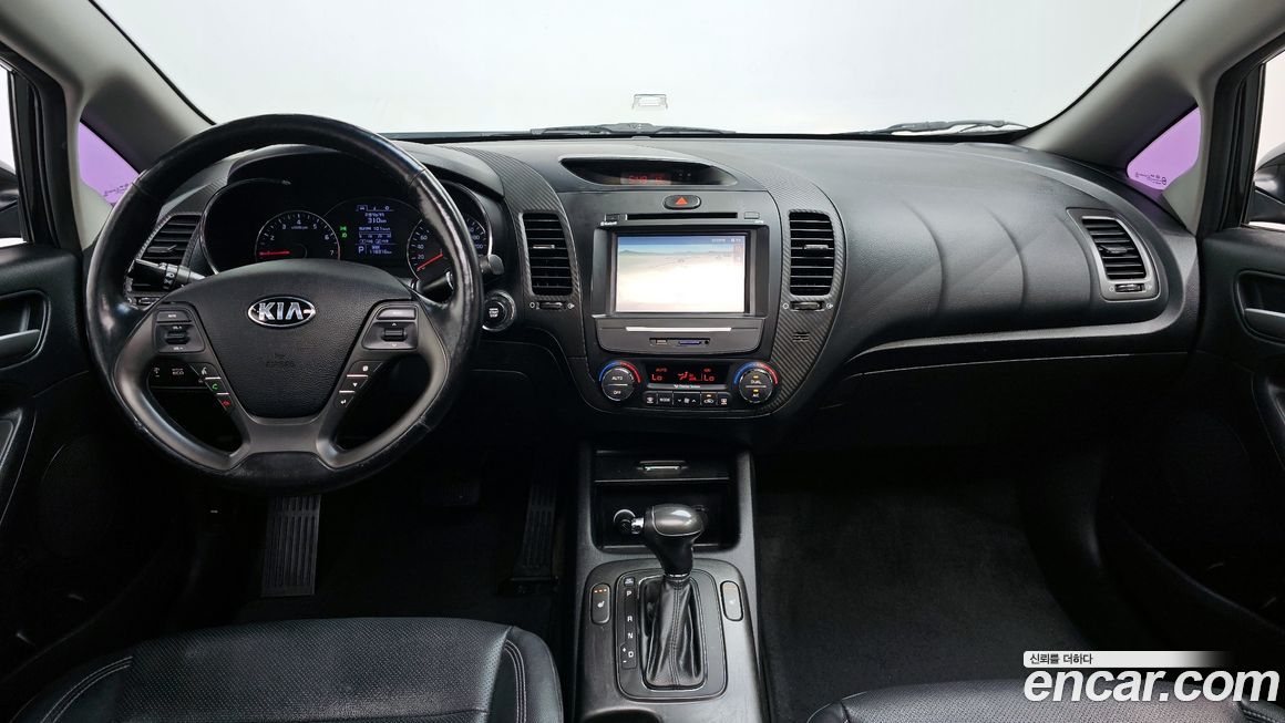Kia K3 2013