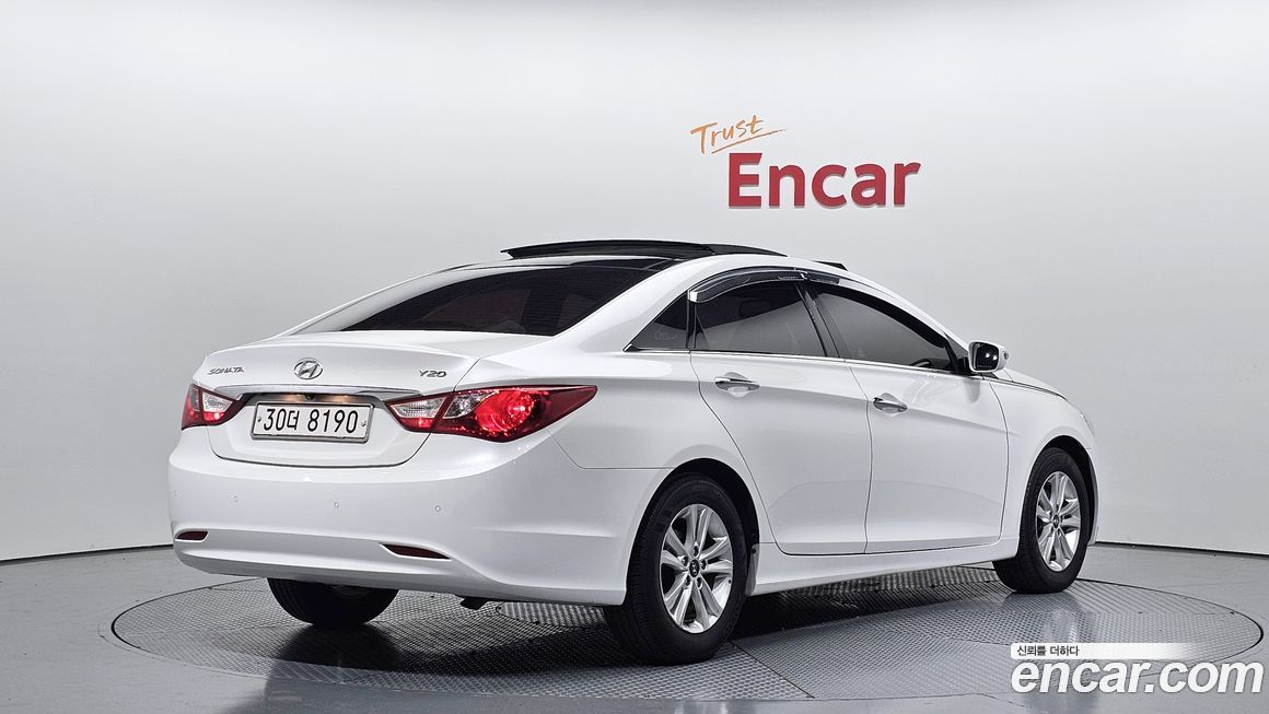 Hyundai Sonata 2011