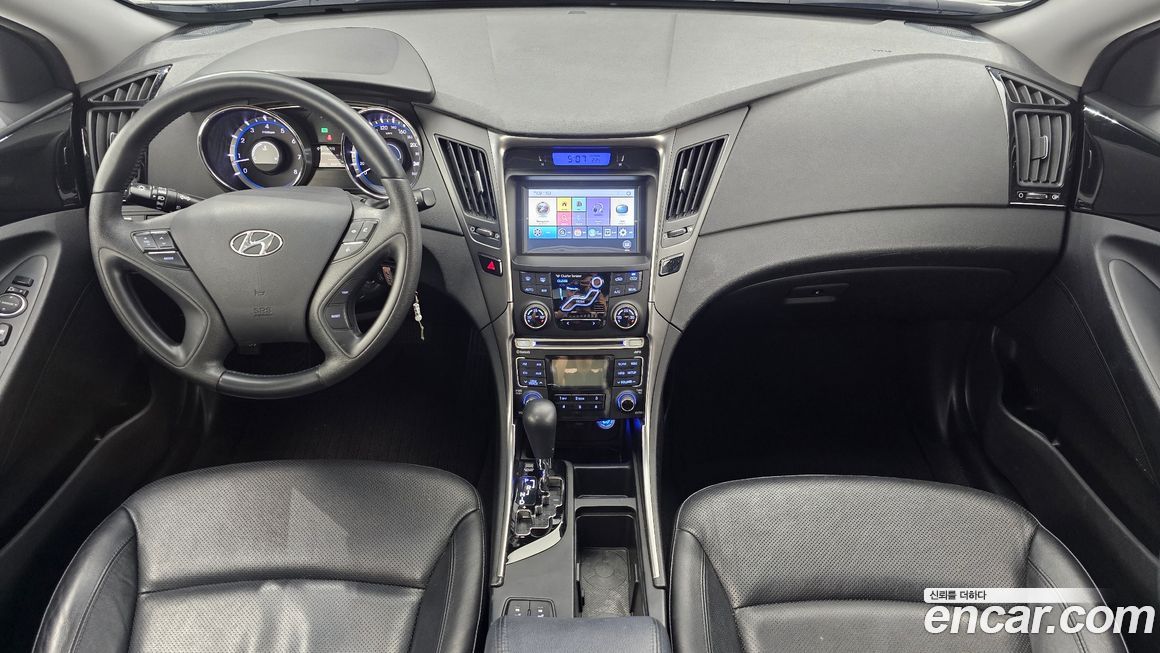 Hyundai Sonata 2011