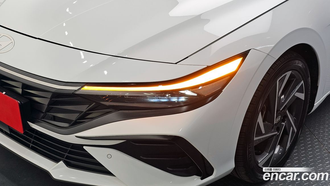 Hyundai AVANTE 2024