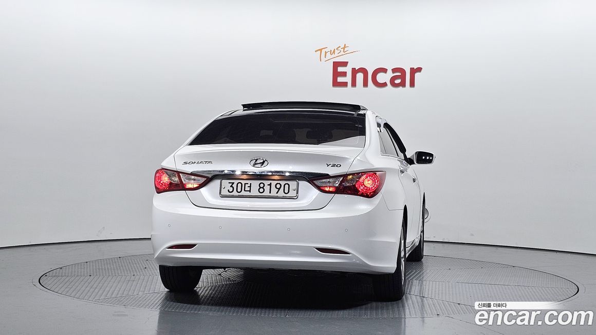 Hyundai Sonata 2011