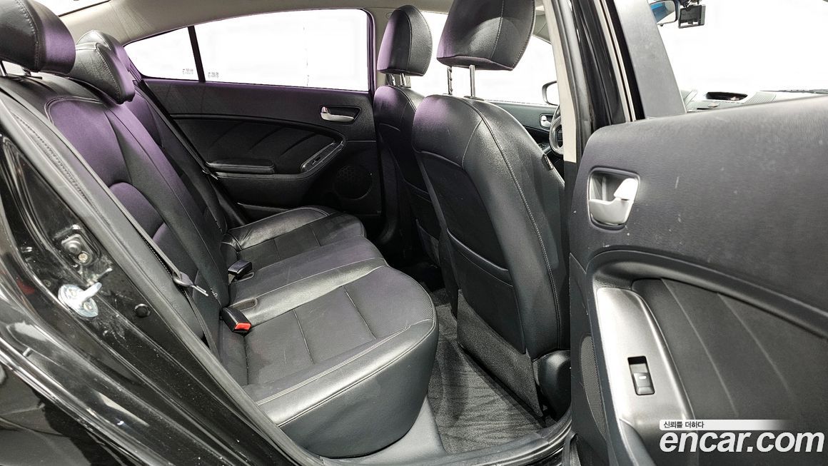 Kia K3 2013