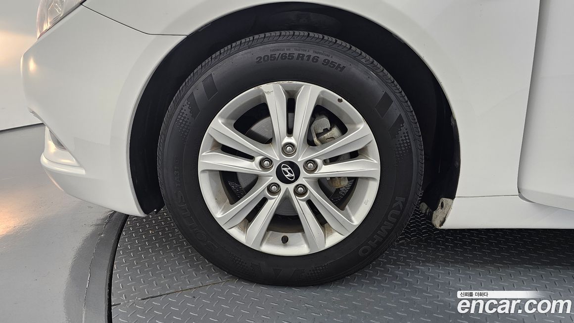 Hyundai Sonata 2011