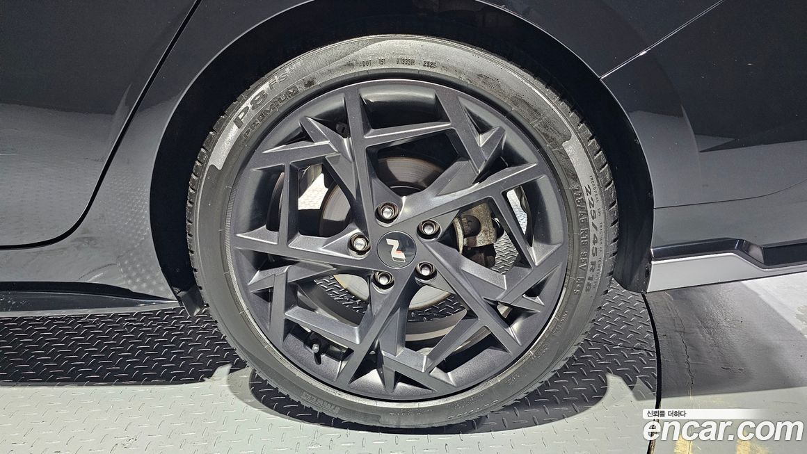 Hyundai AVANTE 2024