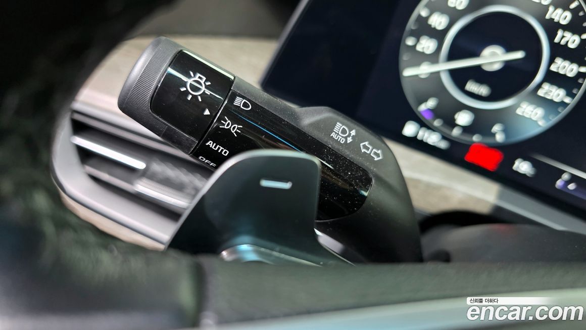 Kia K8 2023