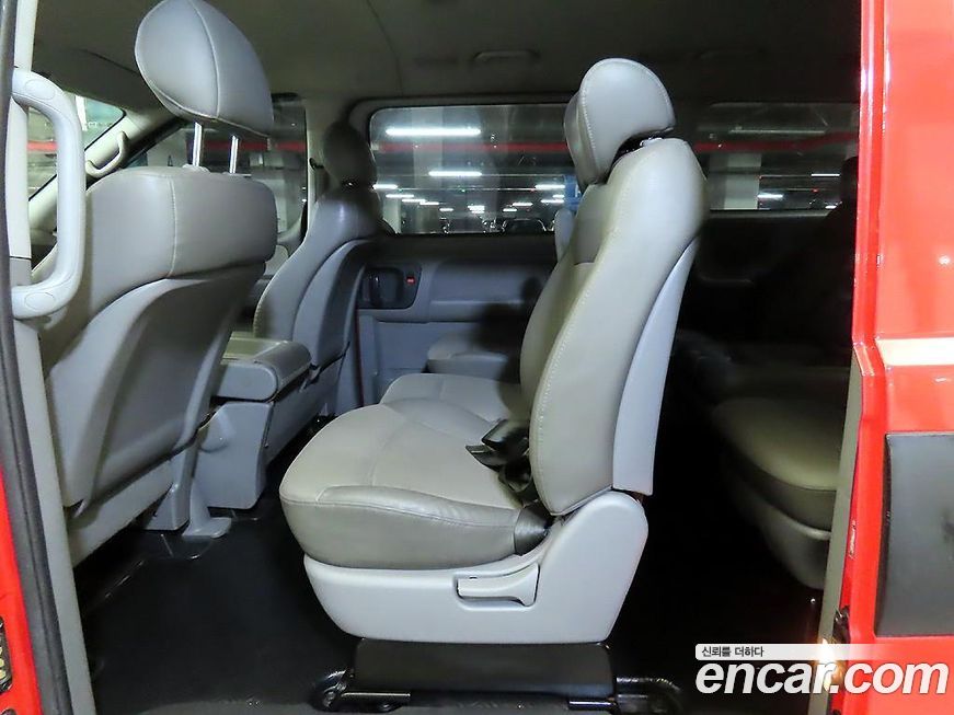 Hyundai Starex 2011