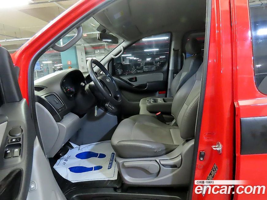 Hyundai Starex 2011