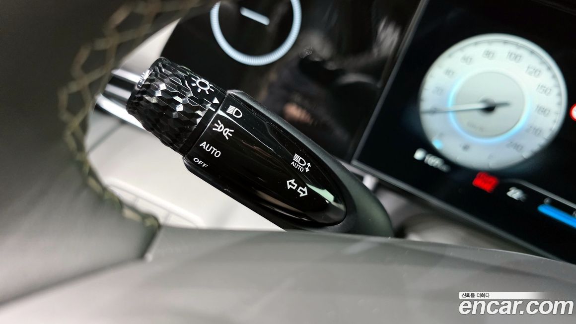Hyundai AVANTE 2024