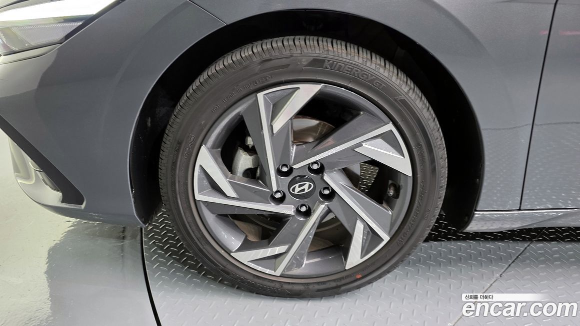 Hyundai AVANTE 2024