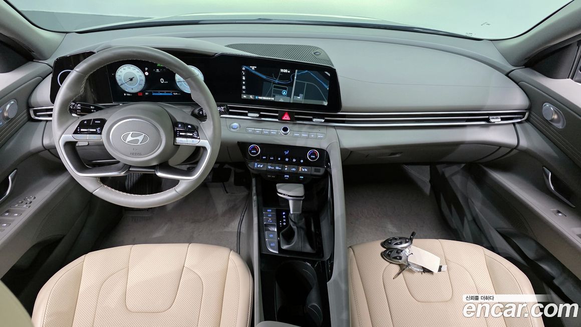Hyundai AVANTE 2024