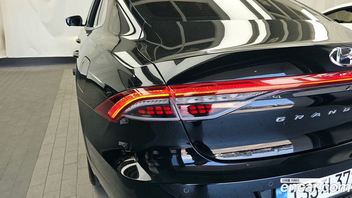 Hyundai Grandeur 2022