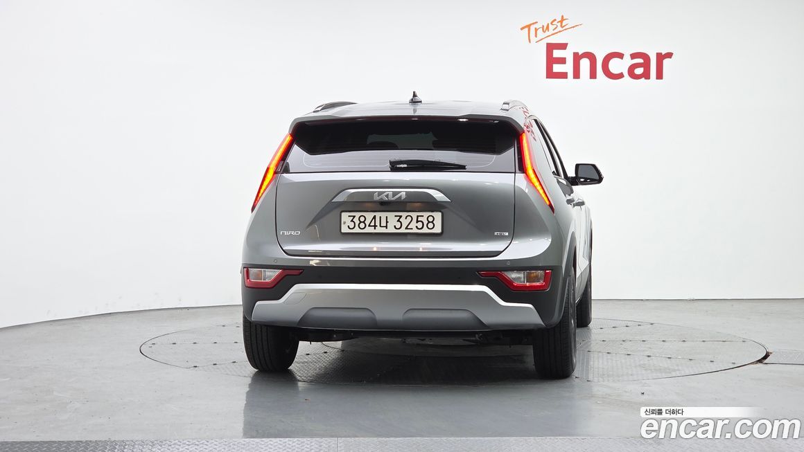 Kia Niro 2025