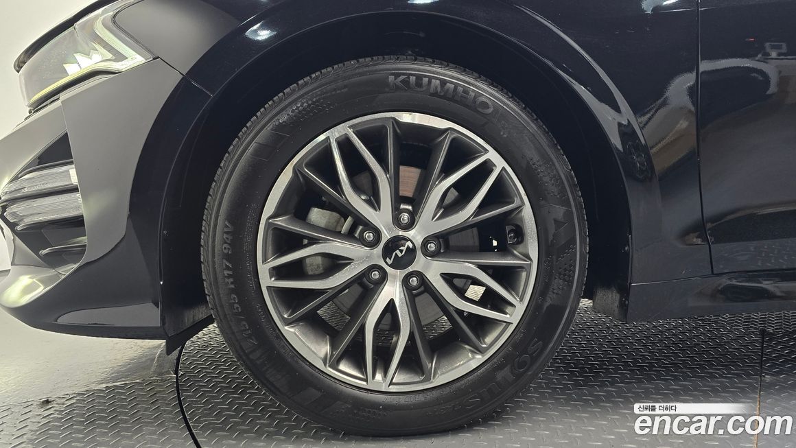 Kia K5 2023