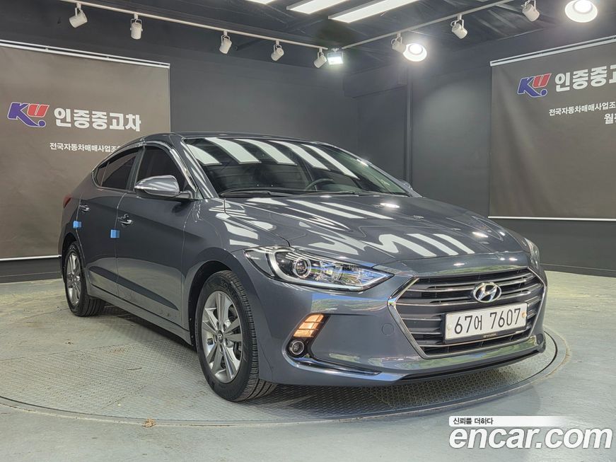 Hyundai AVANTE 2016
