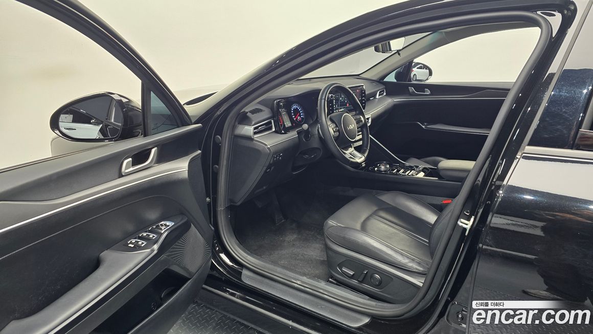 Kia K5 2023