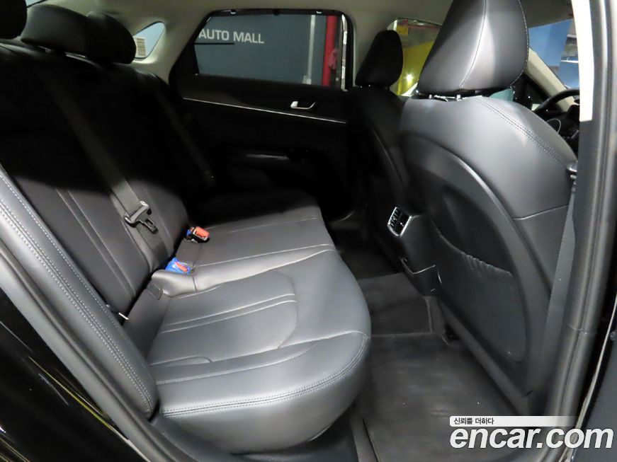 Kia K5 2023