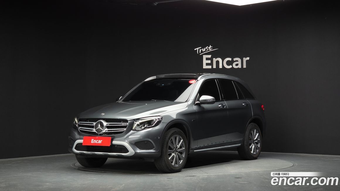 Mercedes-Benz GLC-Class 2019