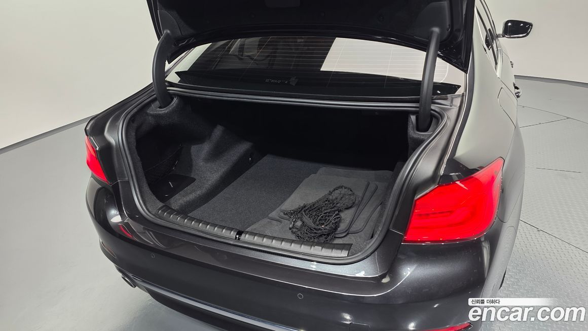 BMW 5-Series 2018