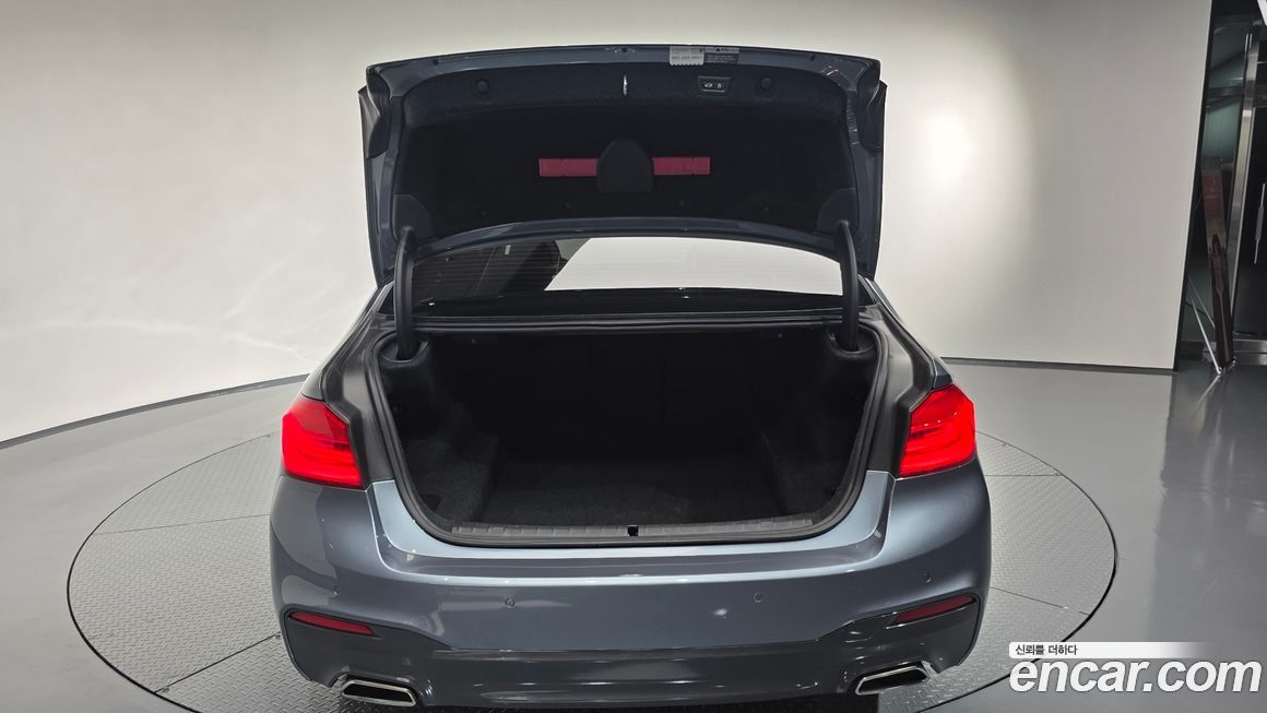 BMW 5-Series 2017