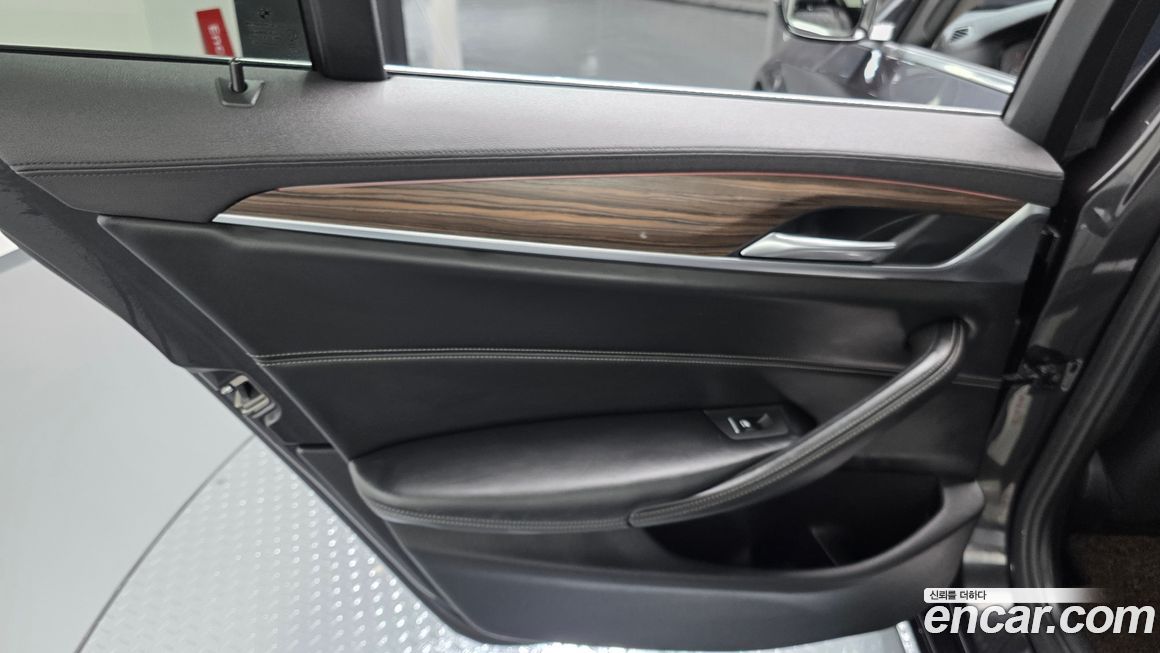 BMW 5-Series 2018