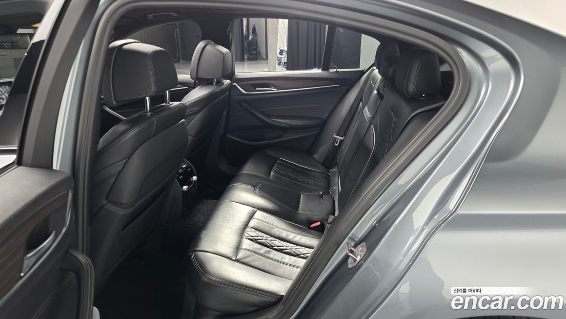 BMW 5-Series 2017