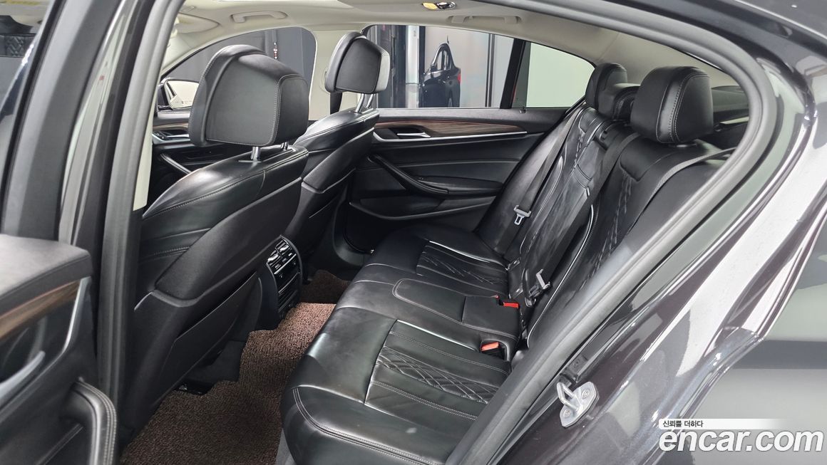 BMW 5-Series 2018