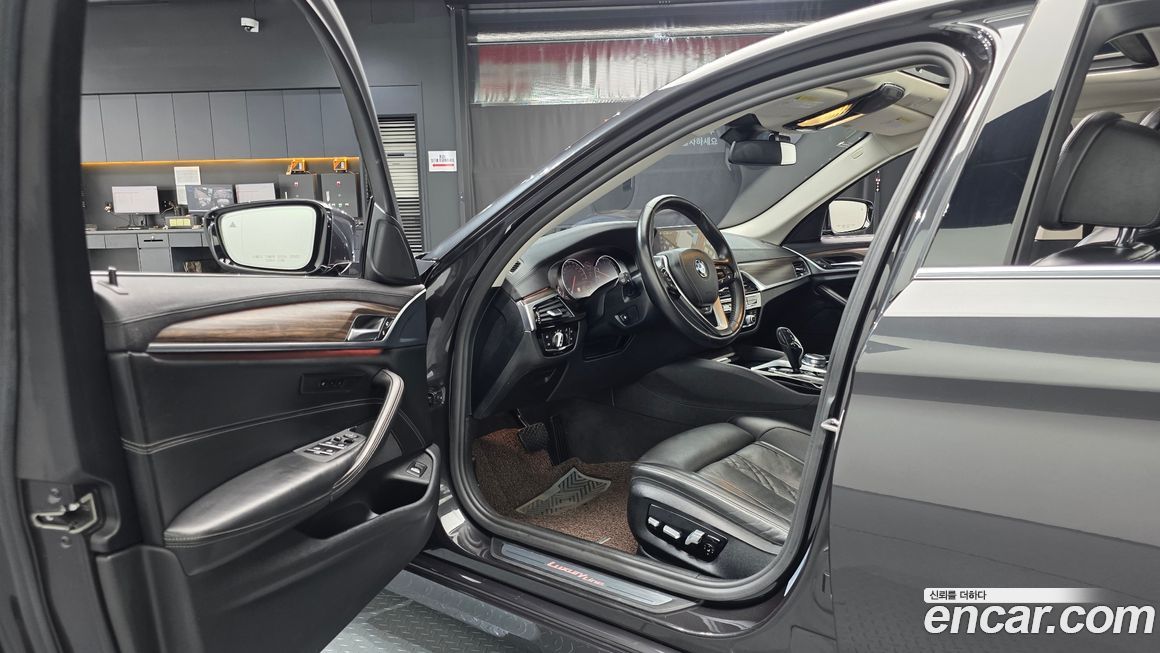BMW 5-Series 2018