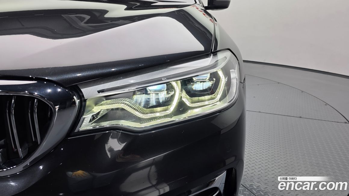 BMW 5-Series 2018